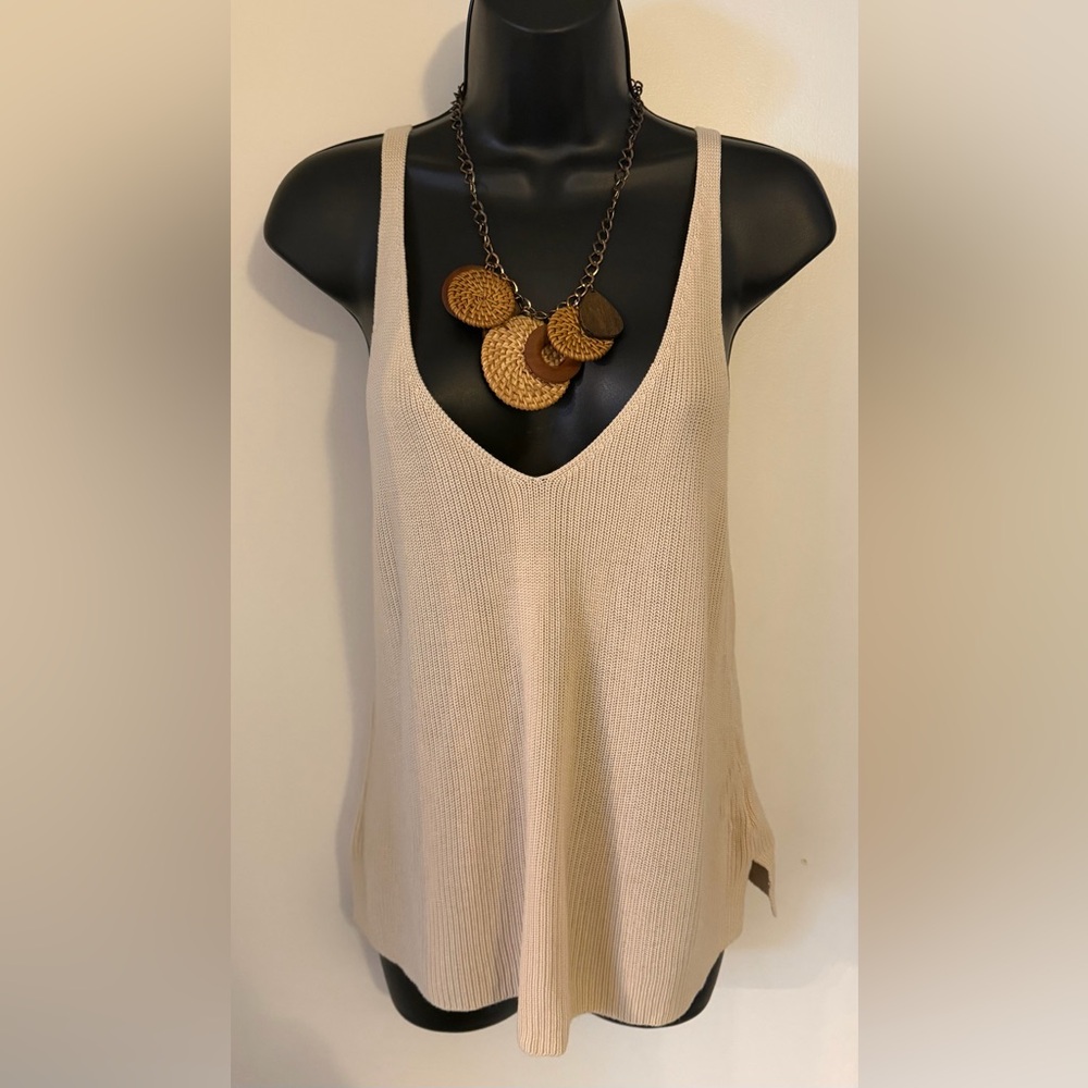 NWT Women’s Forever 21 Size Medium Ivory Sweater Tank